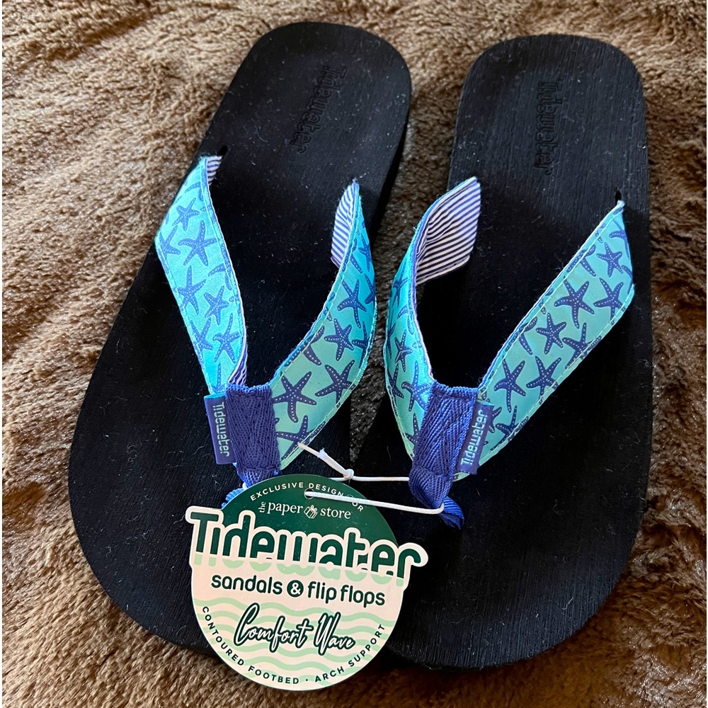 Tidewater size 8 comfort flip flops. Never worn.